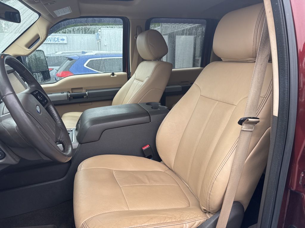 2015 Ford F-250 Lariat photo 9