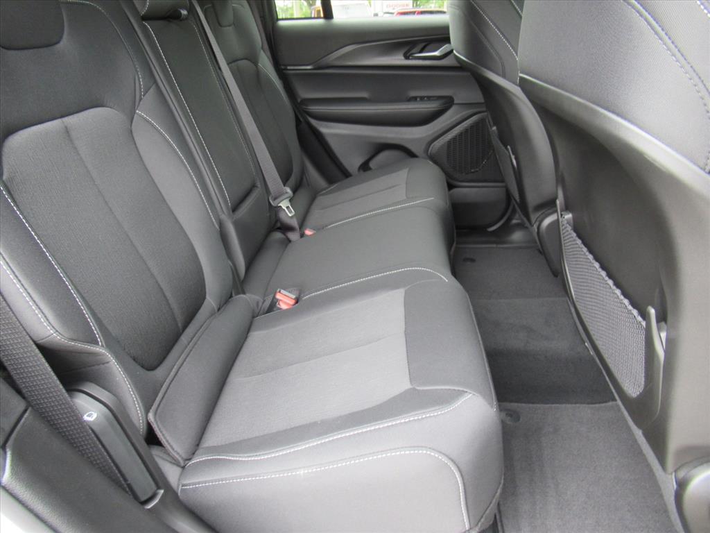 2025 Jeep Grand Cherokee Laredo X photo 26