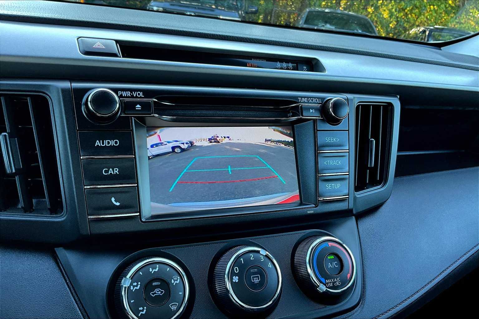 2017 Toyota RAV4 LE photo 24