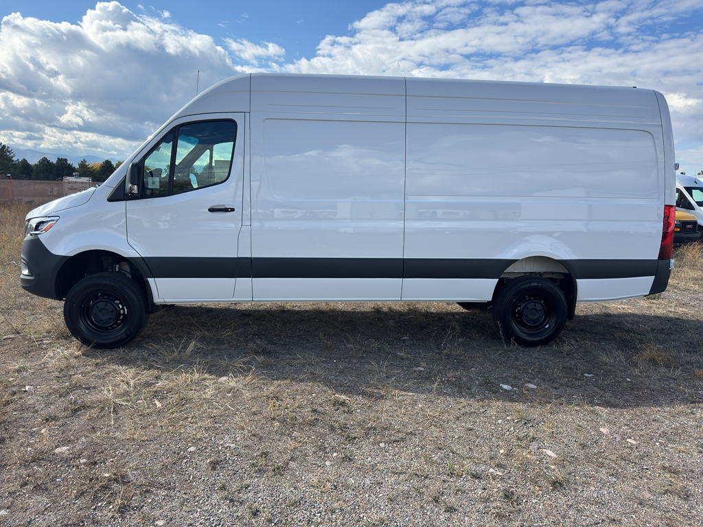 2026 Mercedes-Benz Sprinter Cargo Van Base's photo