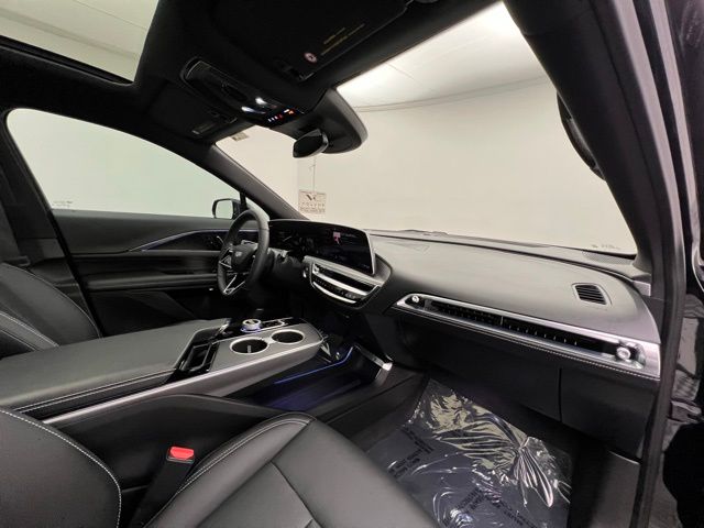 2024 Cadillac Lyriq Sport photo 32