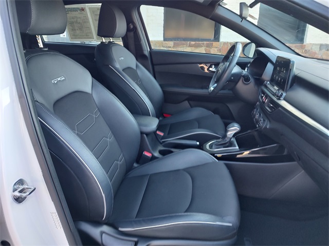 2021 Kia Forte GT-Line photo 29