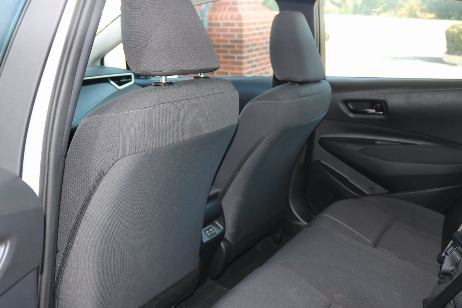 2023 Toyota Corolla LE photo 17