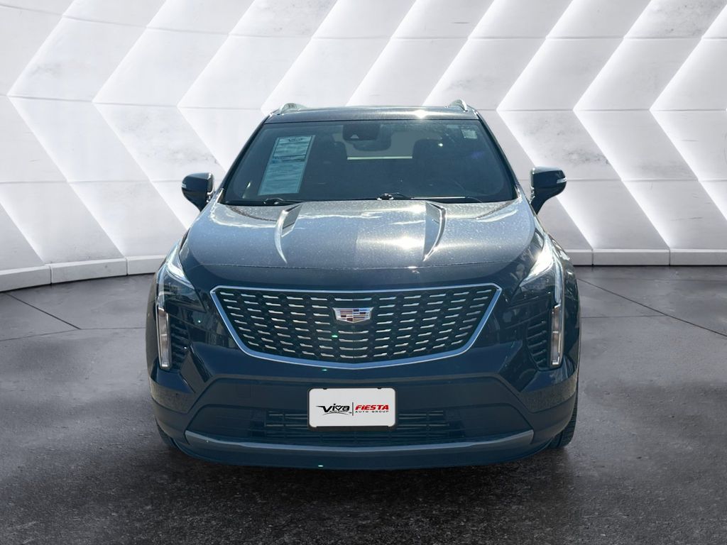 2023 Cadillac XT4 Premium Luxury photo 2