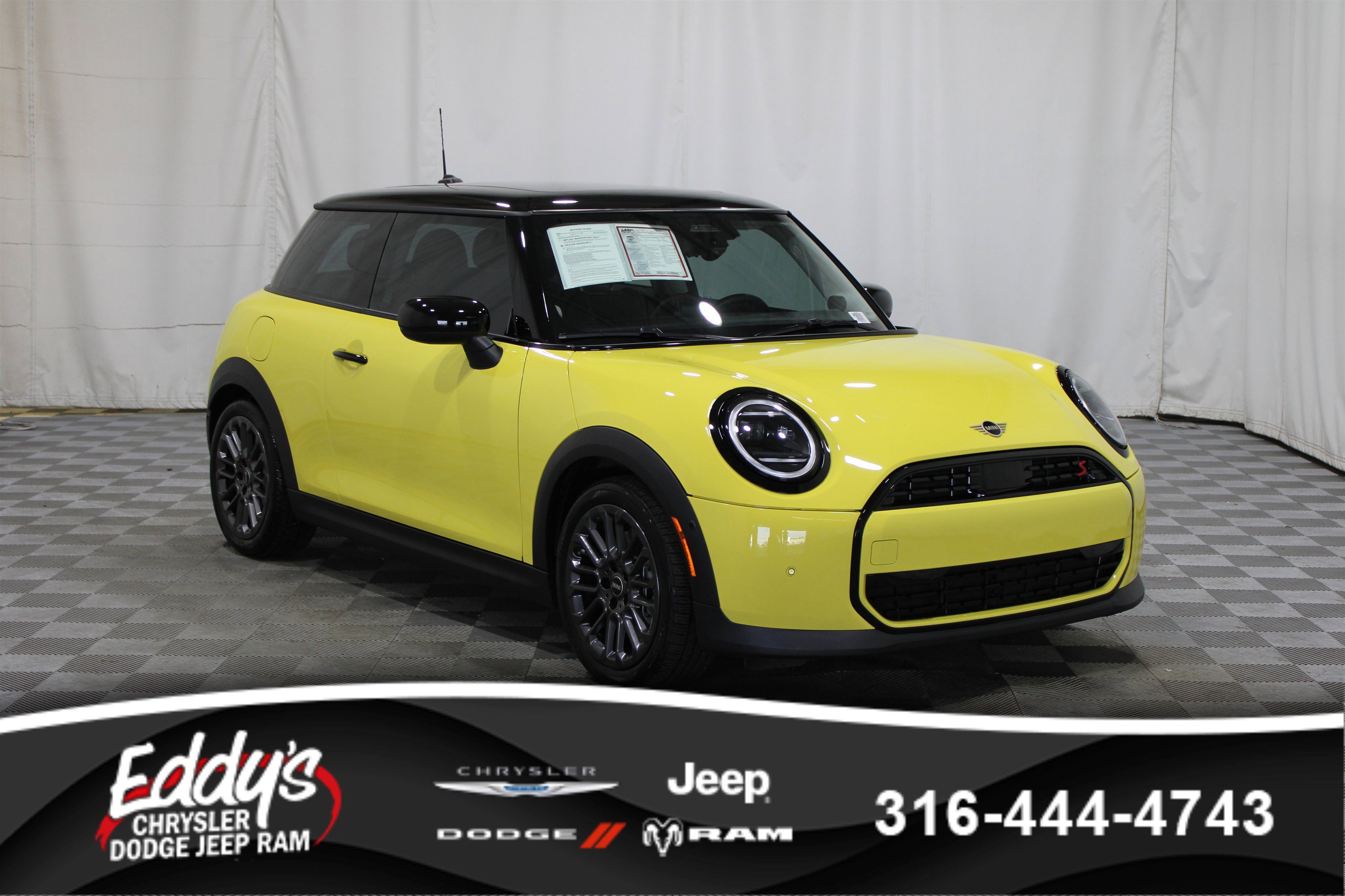 2025 MINI Hardtop 2 Door S's photo