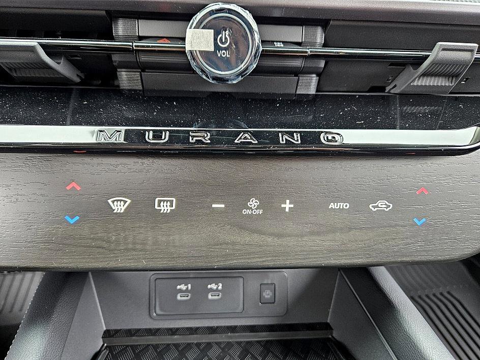 2025 Nissan Murano SV photo 22