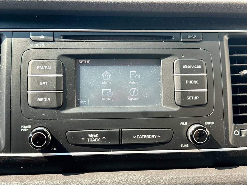 2015 Kia Sedona LX photo 15