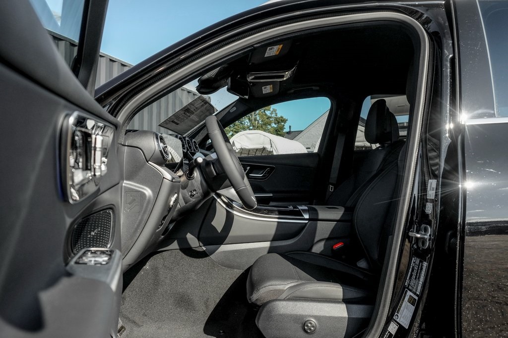2026 Mercedes Benz GLC 300 4MATIC photo 9