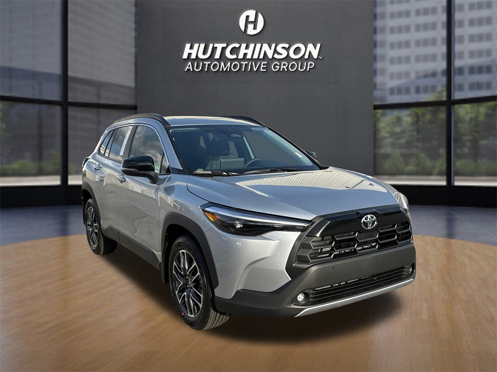 2026 Toyota Corolla Cross XLE's photo