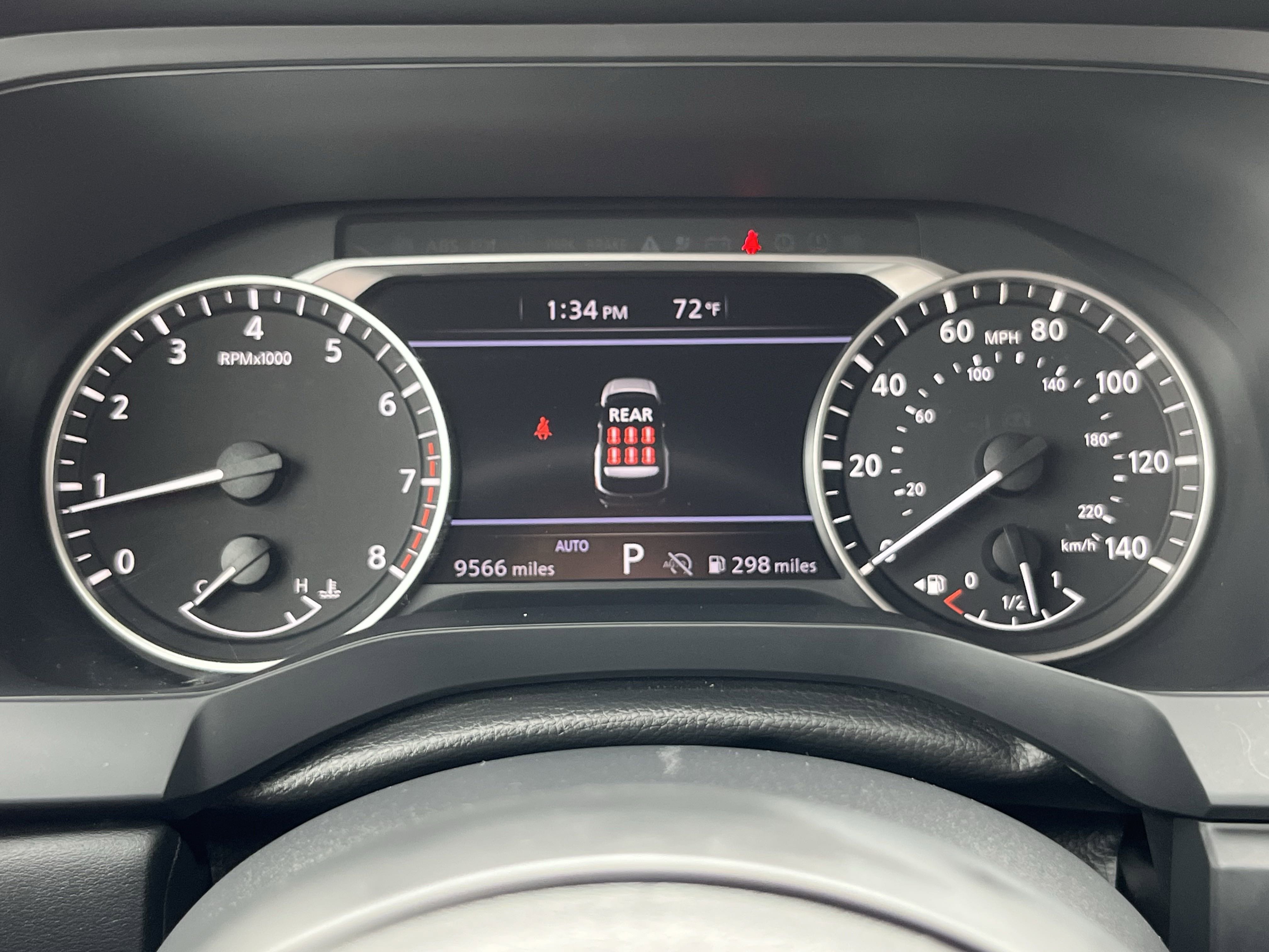 2024 Nissan Pathfinder S photo 6