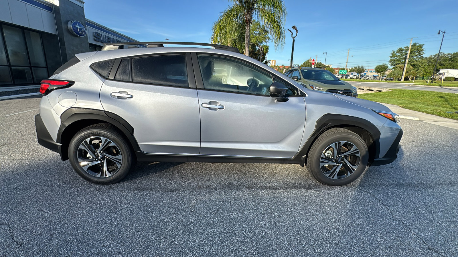 2025 Subaru Crosstrek Premium photo 7