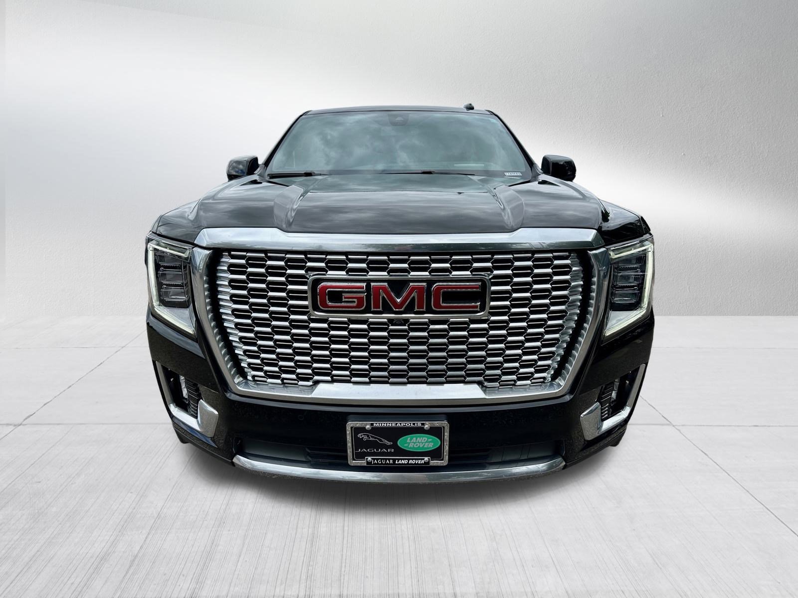 Used 2022 GMC Yukon XL Denali with VIN 1GKS2JKL5NR248140 for sale in Minneapolis, Minnesota