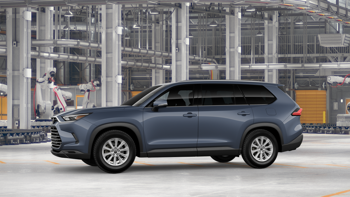2026 Toyota Grand Highlander XLE AWD photo 2