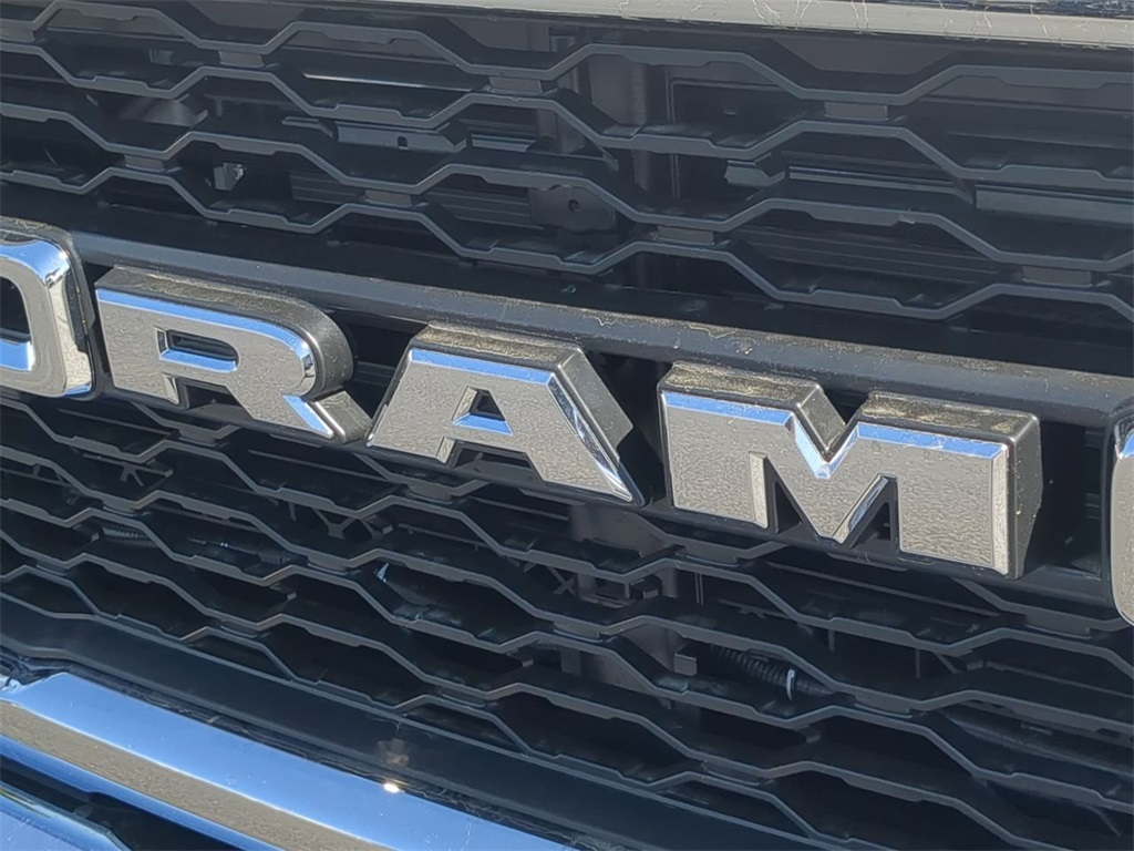 2024 Ram 3500 Tradesman photo 16