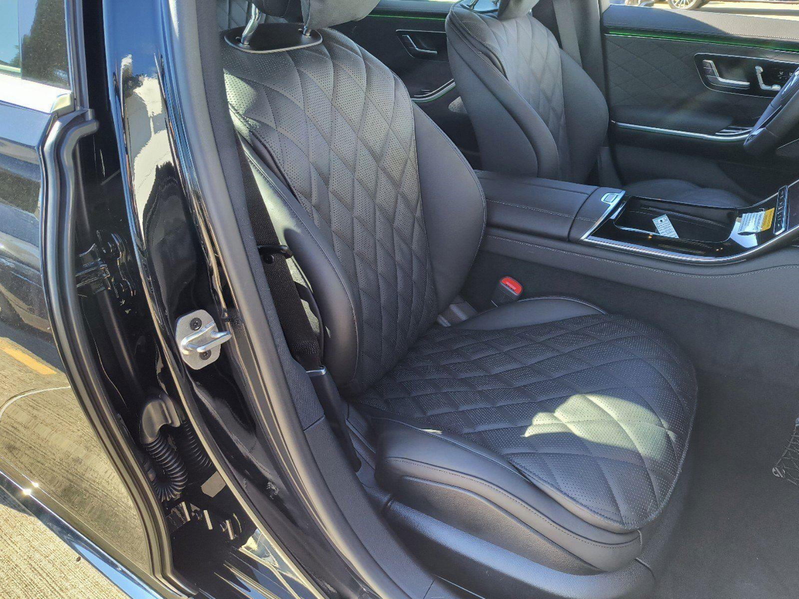 2025 Mercedes Benz S 580 4MATIC photo 4