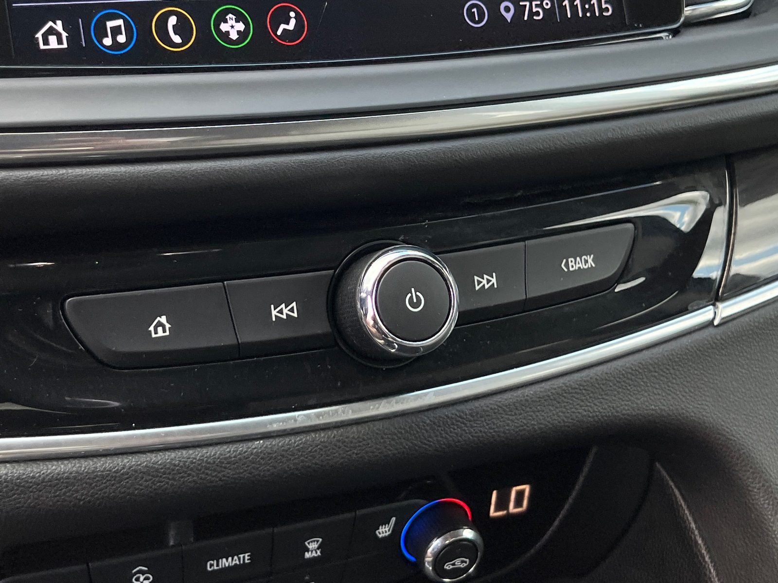 2020 Buick Enclave Essence photo 30