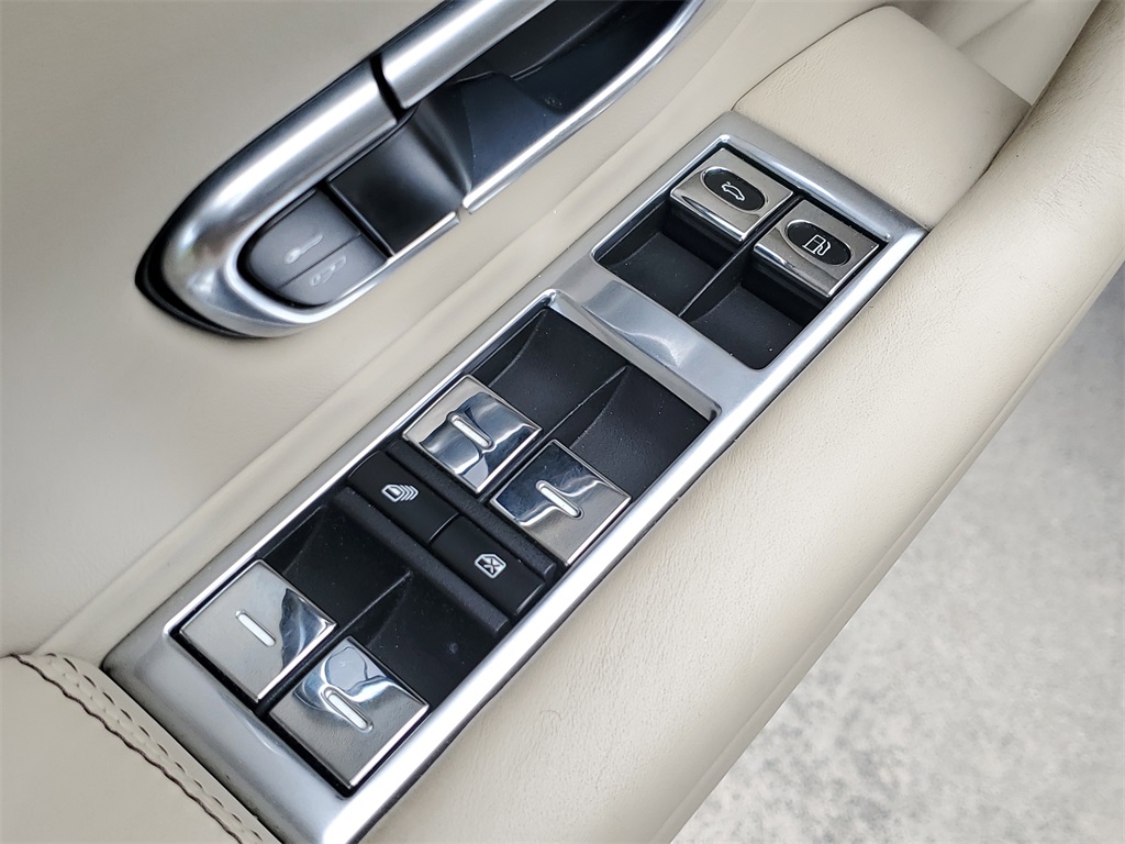 2016 Bentley Continental GT V8 photo 17