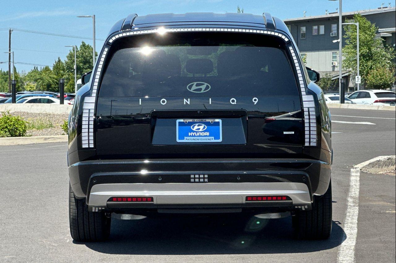 2026 Hyundai Ioniq SEL photo 3