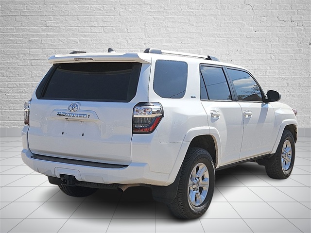 2021 Toyota 4Runner SR5 photo 4