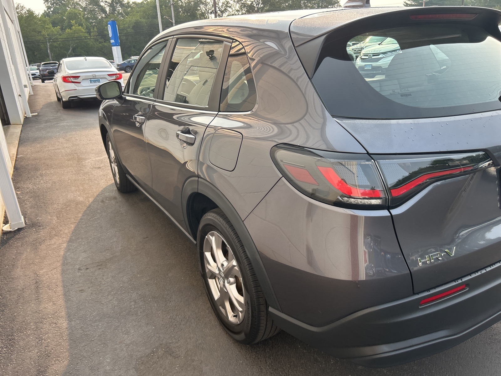 2023 Honda HR-V LX photo 3
