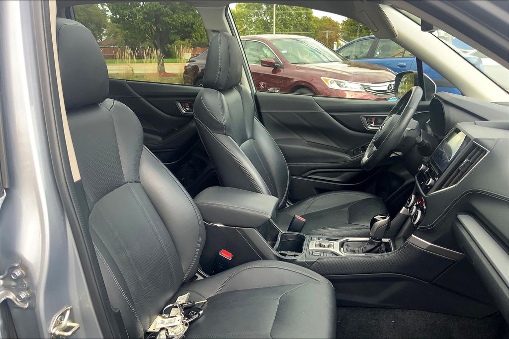 2020 Subaru Forester Limited photo 4