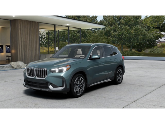 2026 BMW X1 28i's photo