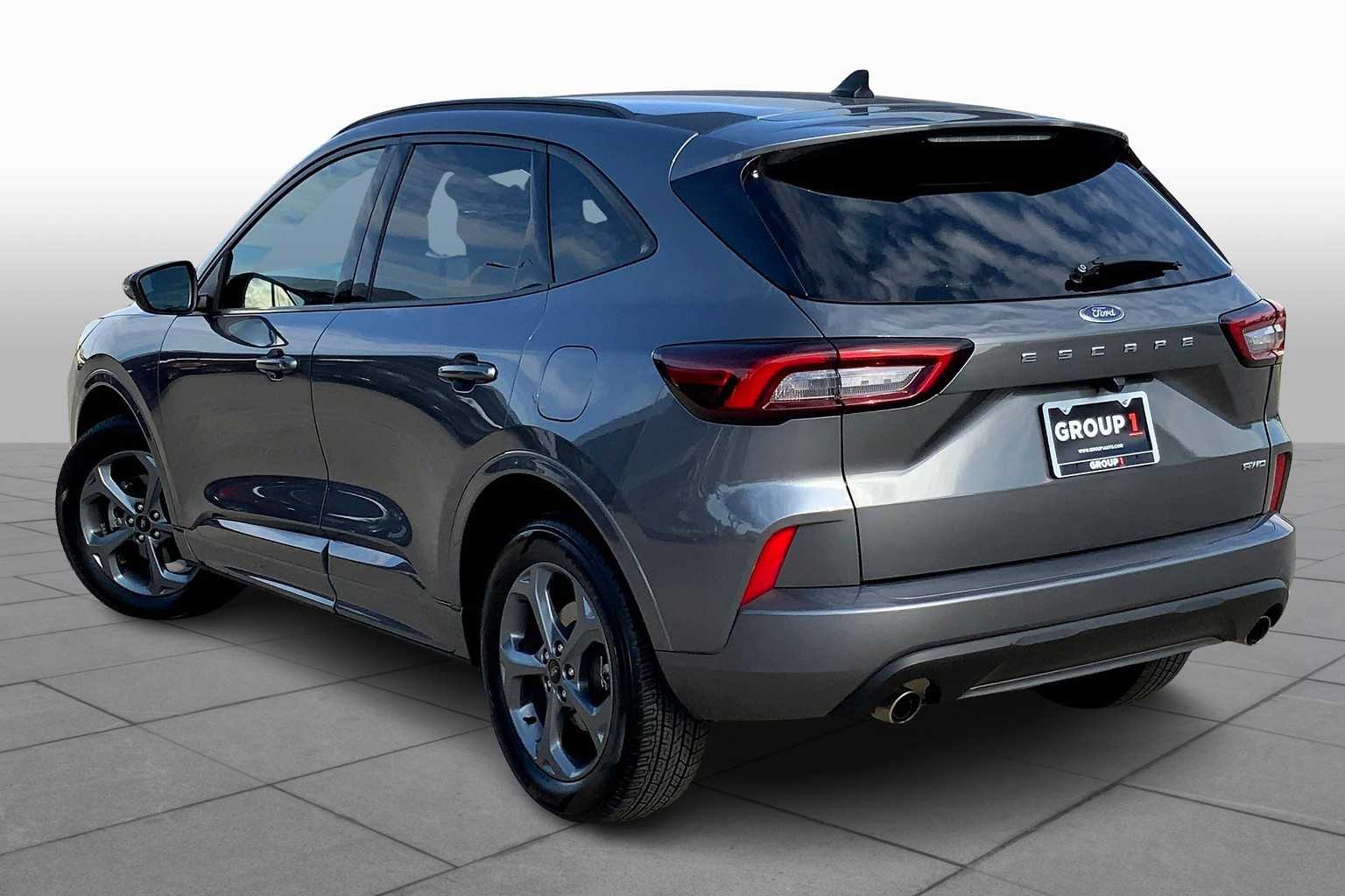 2023 Ford Escape ST-Line photo 10