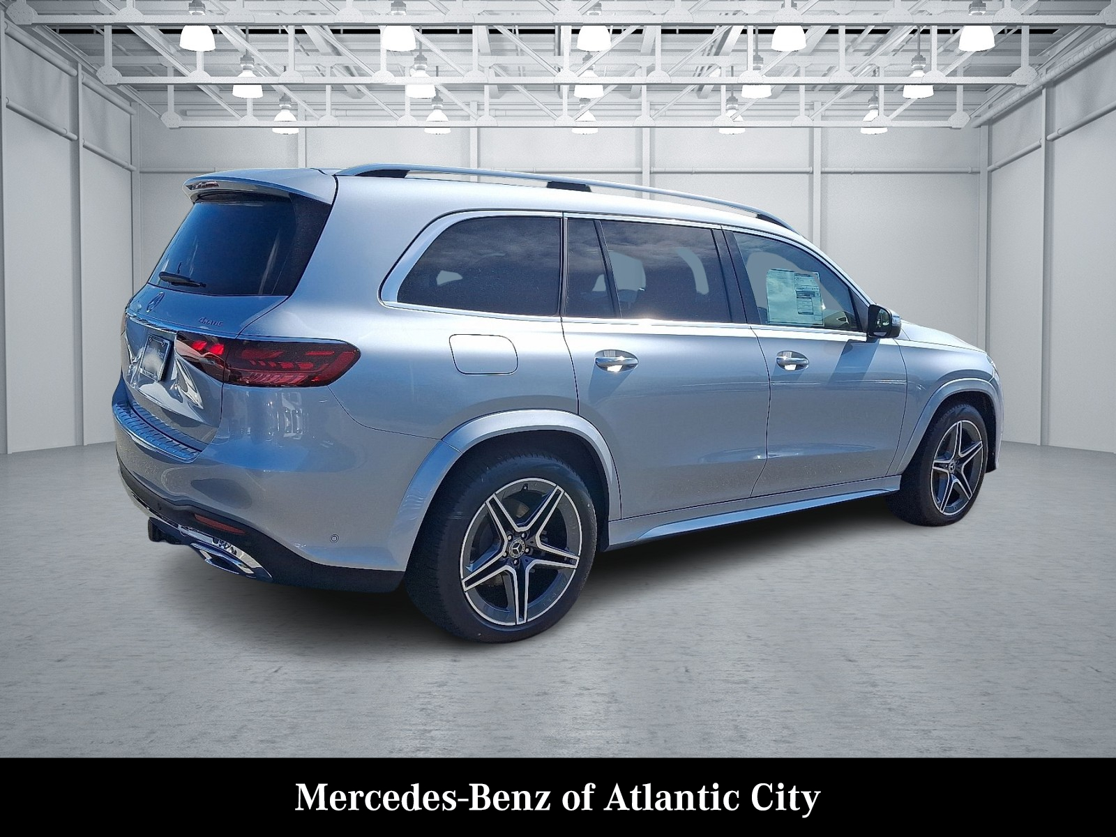 2025 Mercedes Benz GLS 450 4MATIC photo 4