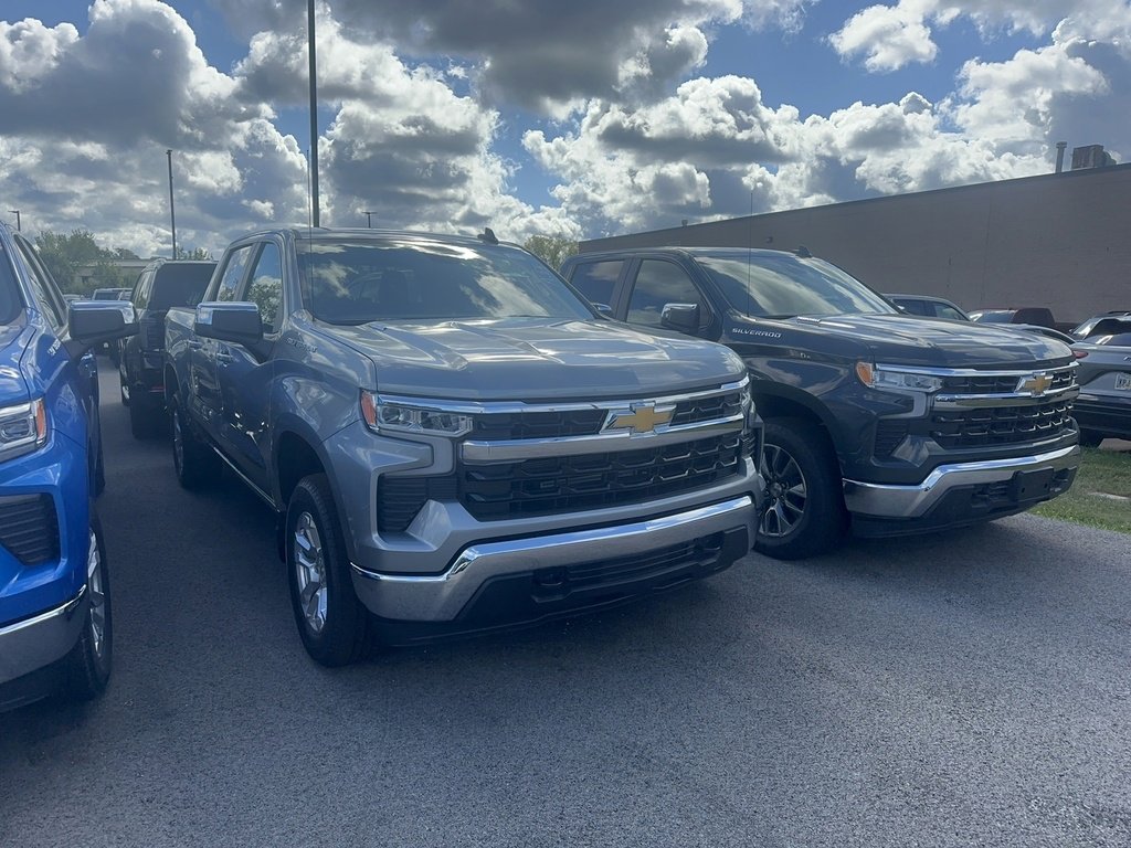 2026 Chevrolet Silverado 1500 LT photo 3