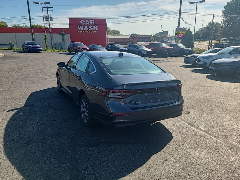2023 Honda Accord EX photo 4