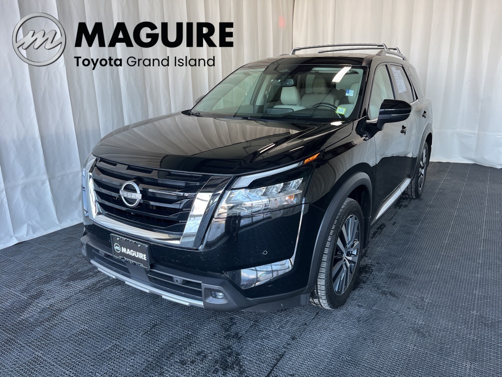 2022 Nissan Pathfinder Platinum