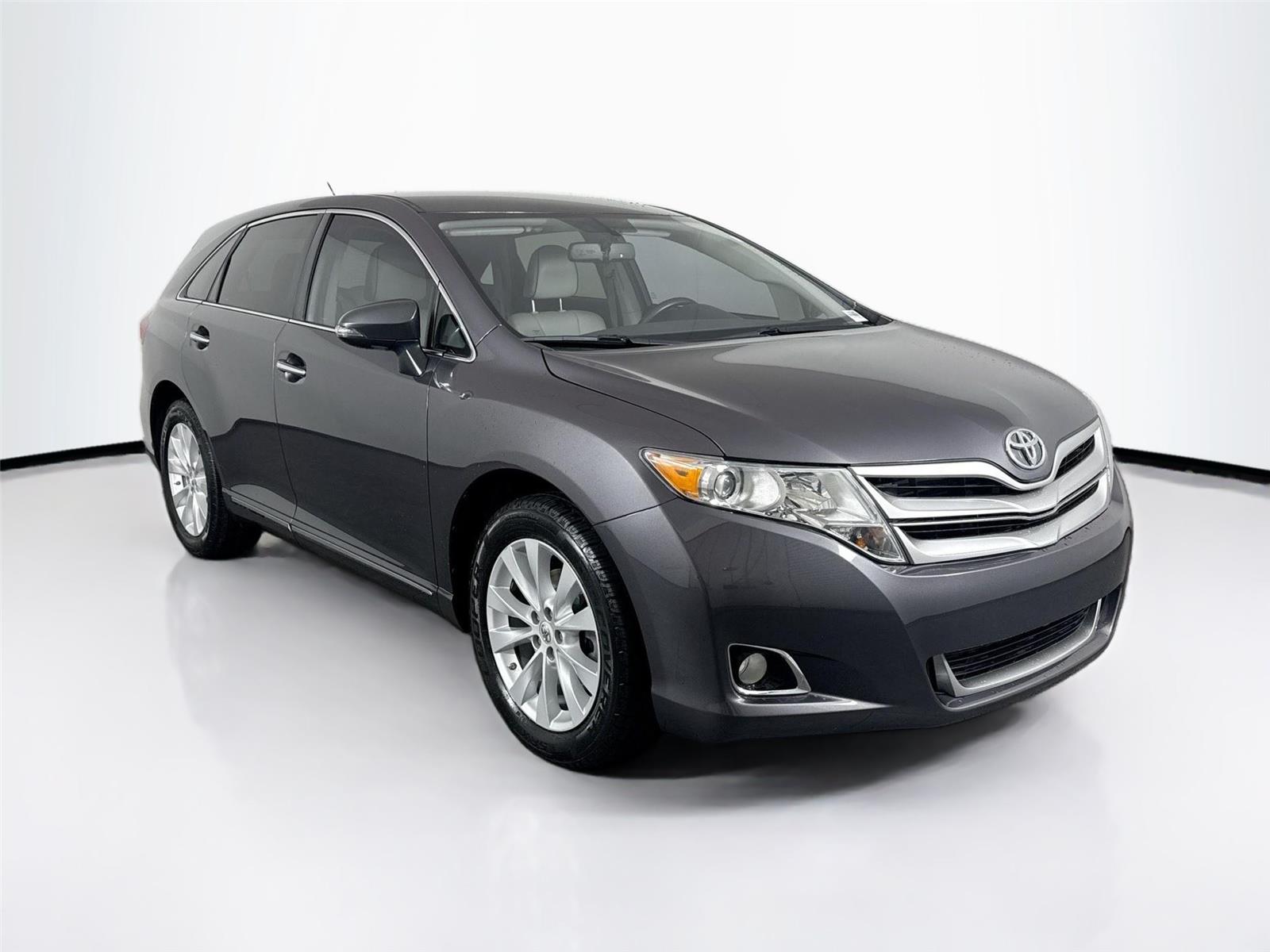 2014 Toyota Venza XLE photo 4