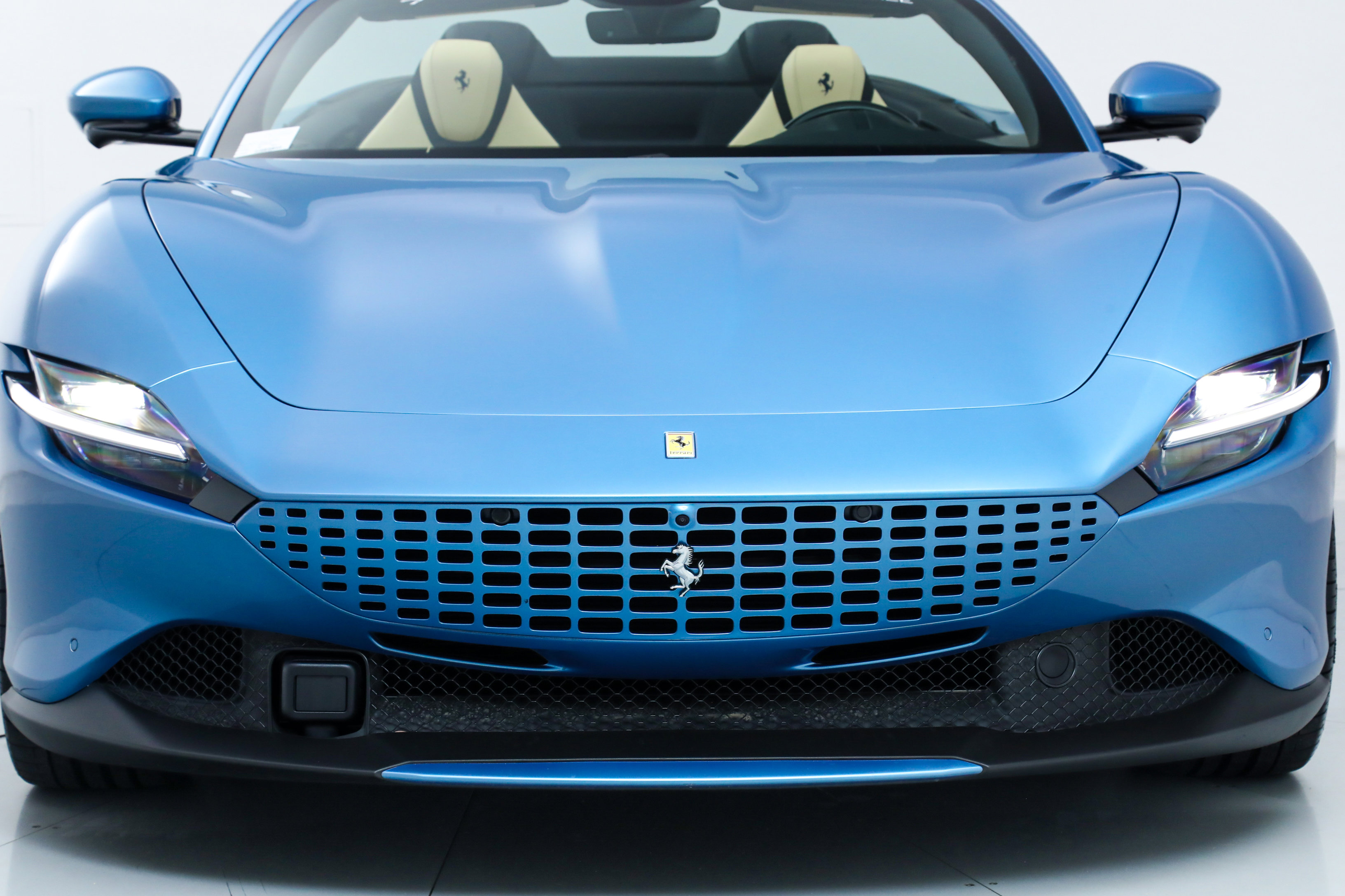 2025 Ferrari Roma Spider photo 14