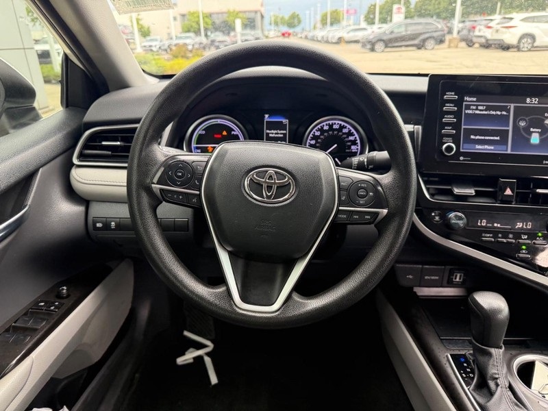 2023 Toyota Camry Hybrid LE photo 12