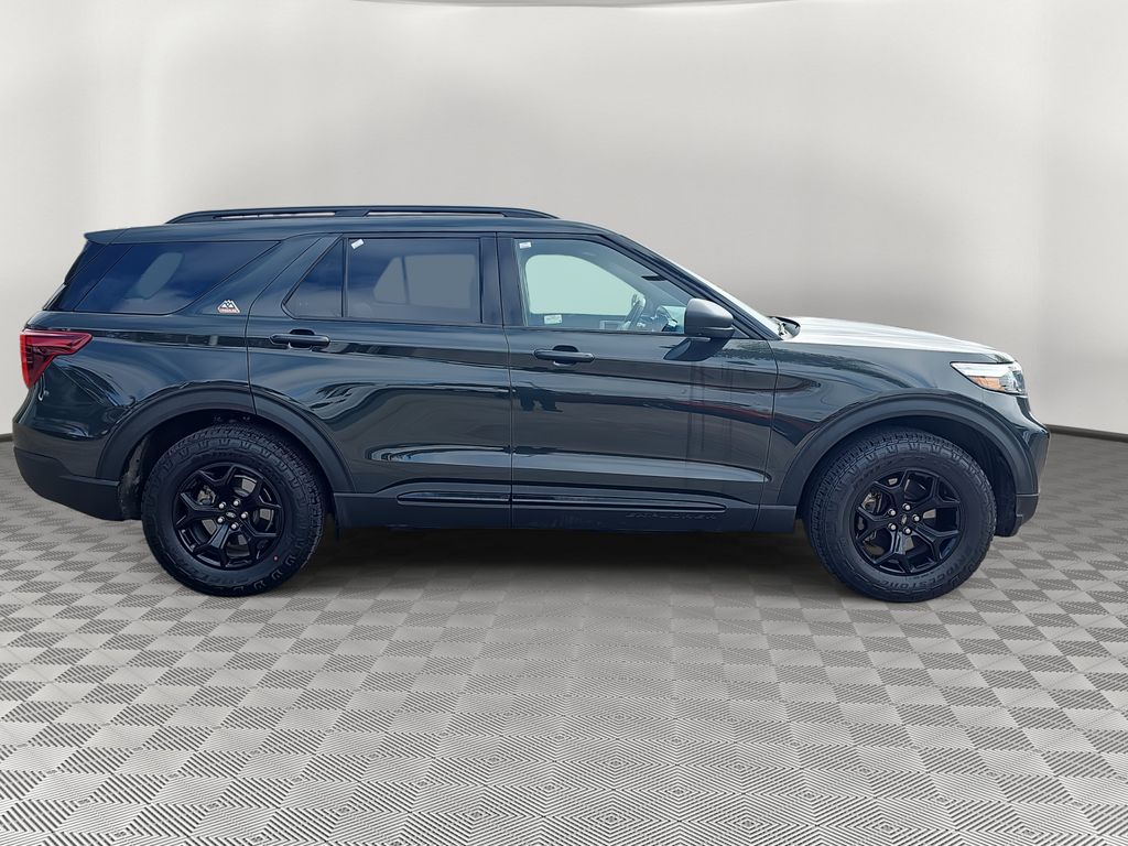 2022 Ford Explorer Timberline photo 2