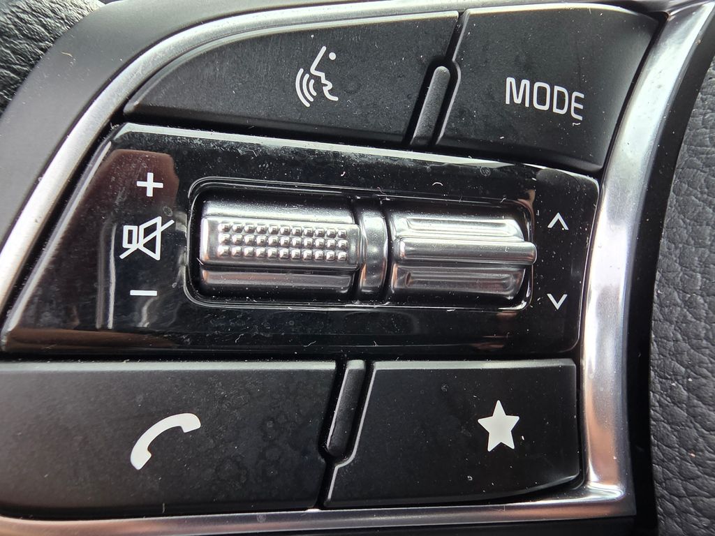 2025 Kia Seltos LX photo 15