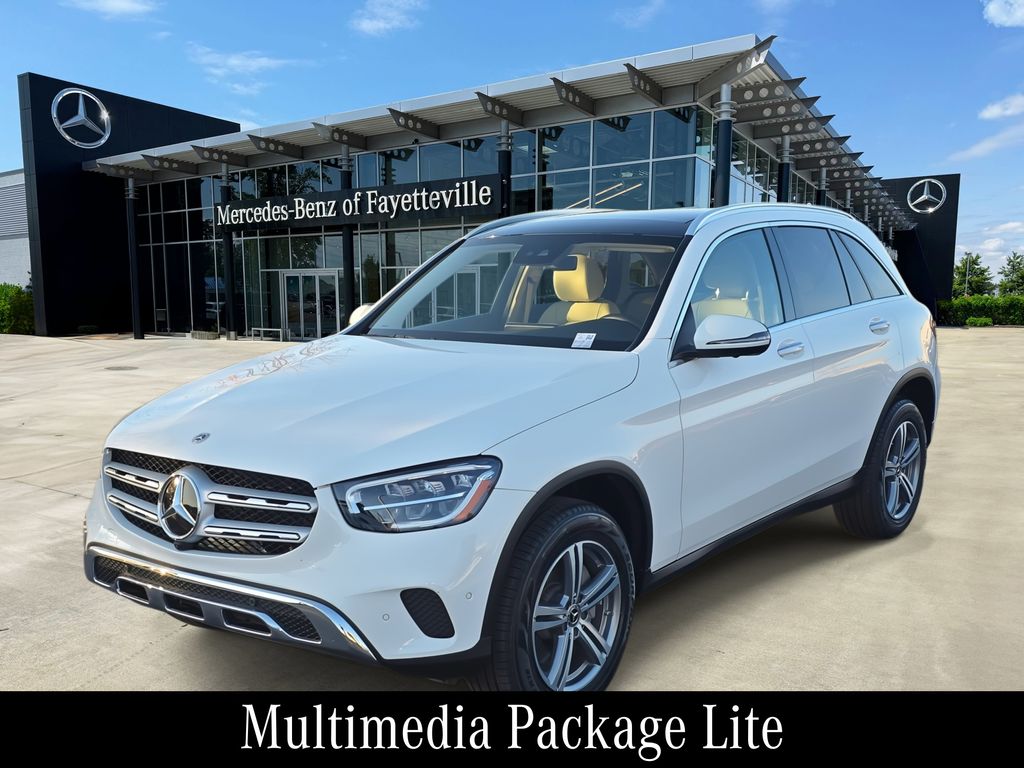2022 Mercedes-Benz GLC GLC300's photo