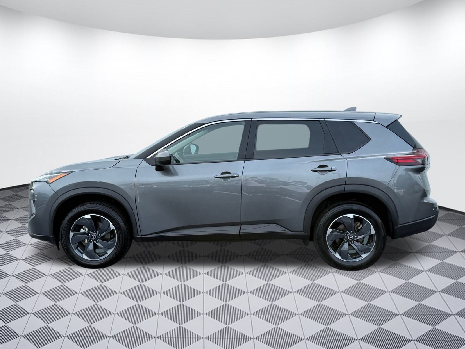 2024 Nissan Rogue AWD SV photo 2