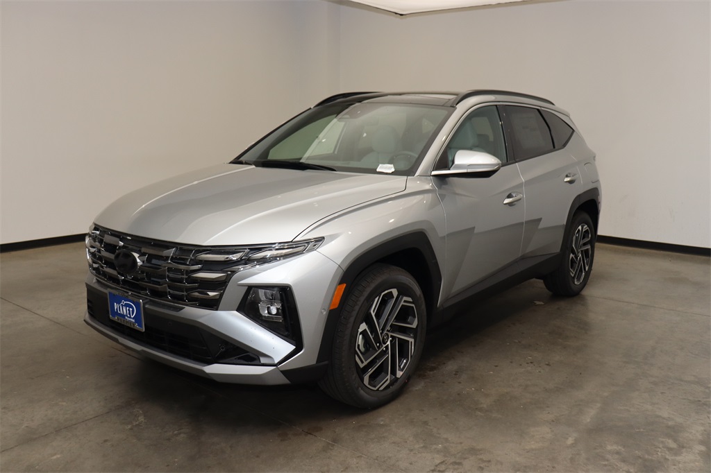 2025 Hyundai Tucson Limited photo 2
