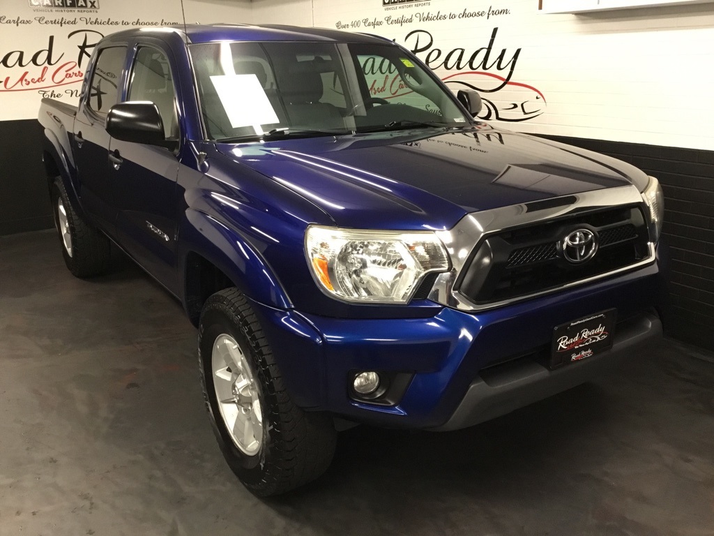 2014 Toyota Tacoma Base 4x4 photo 2