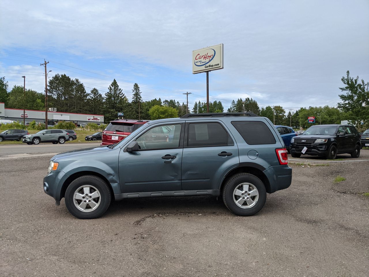 Used 2010 Blue Ford XLT image 1
