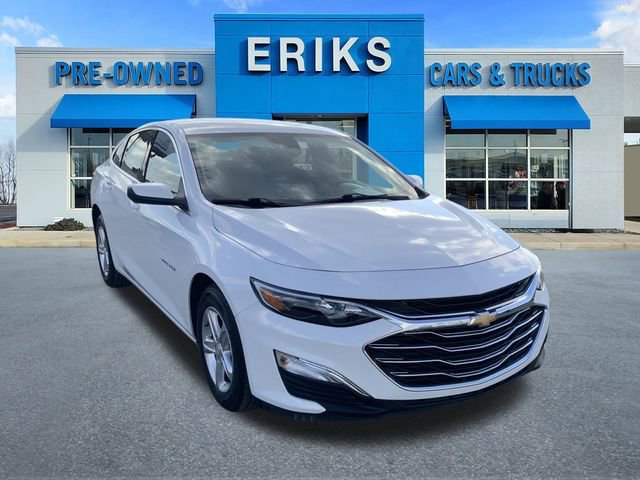 2024 Chevrolet Malibu LS photo 4