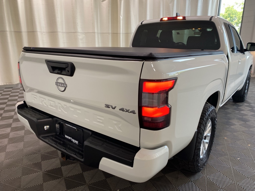 2024 Nissan Frontier SV photo 14