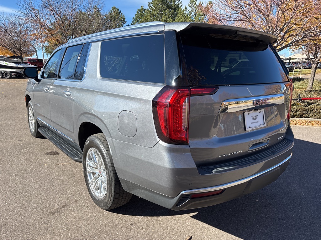 2021 Gmc Yukon XL SLT photo 2
