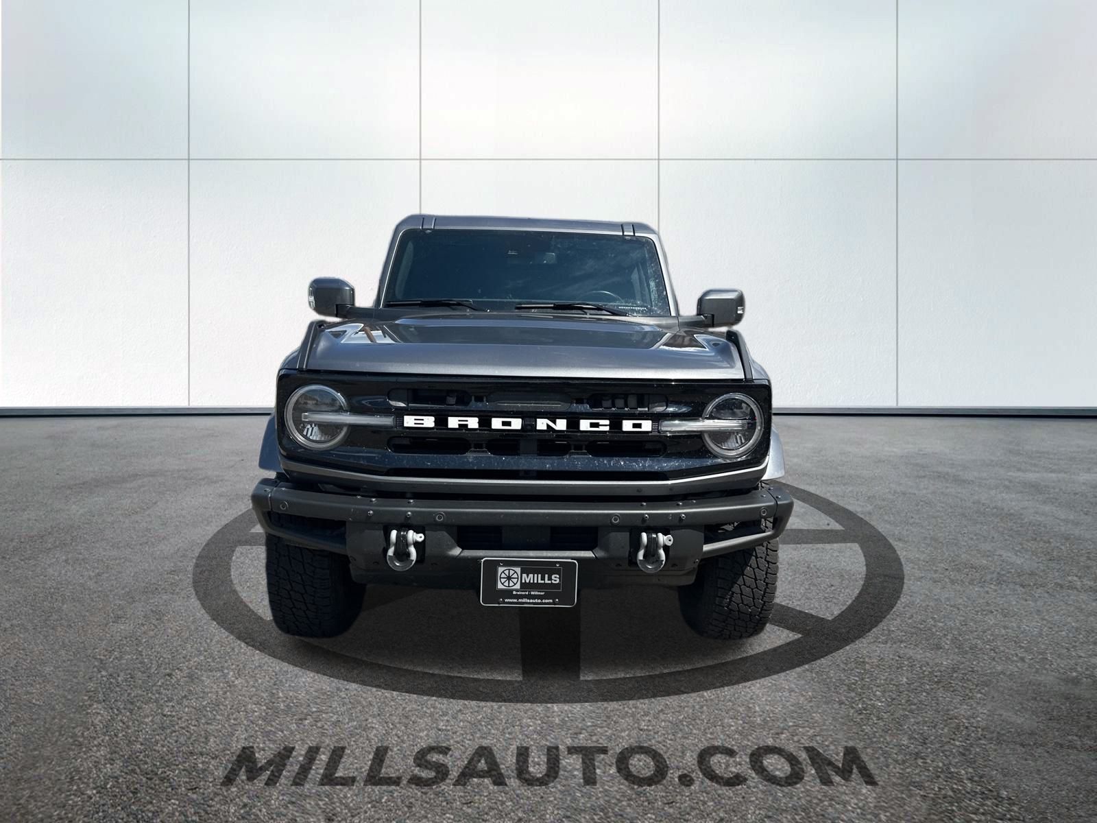 Used 2022 Ford Bronco 4-Door Outer Banks with VIN 1FMEE5DP2NLB07077 for sale in Brainerd, Minnesota
