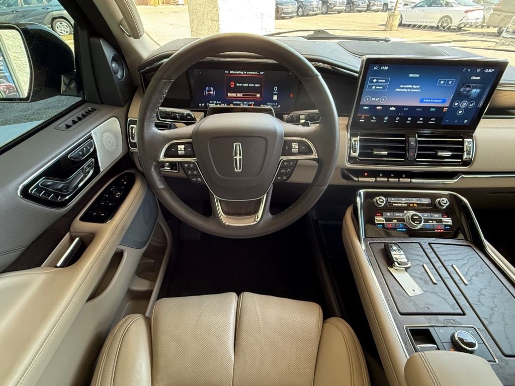 2024 Lincoln Navigator L Reserve photo 18