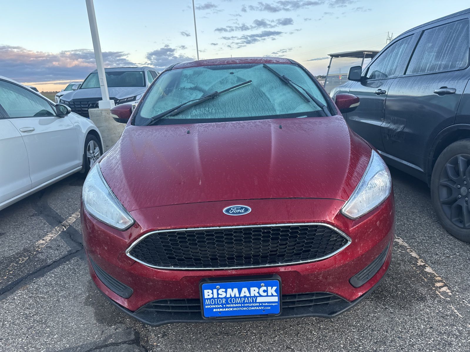 2017 Ford Focus SE photo 2