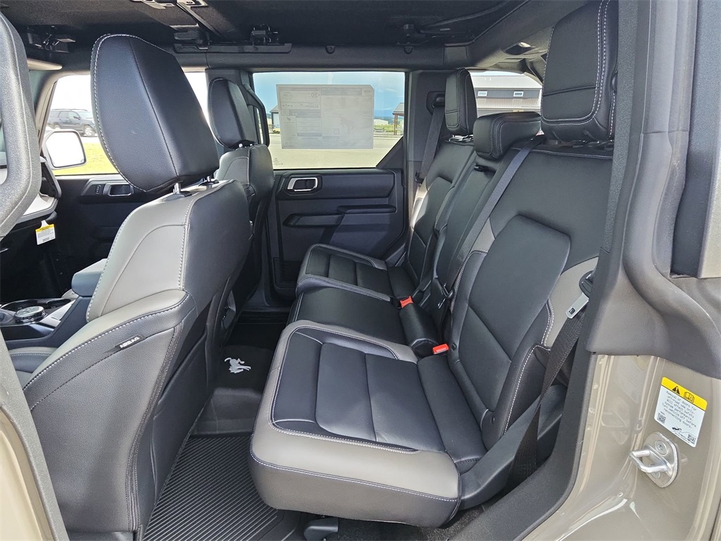 2025 Ford Bronco Outer Banks photo 39