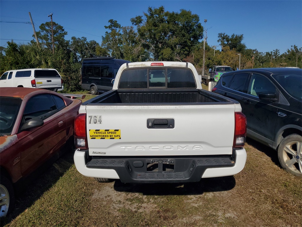 2019 Toyota Tacoma SR5 photo 4