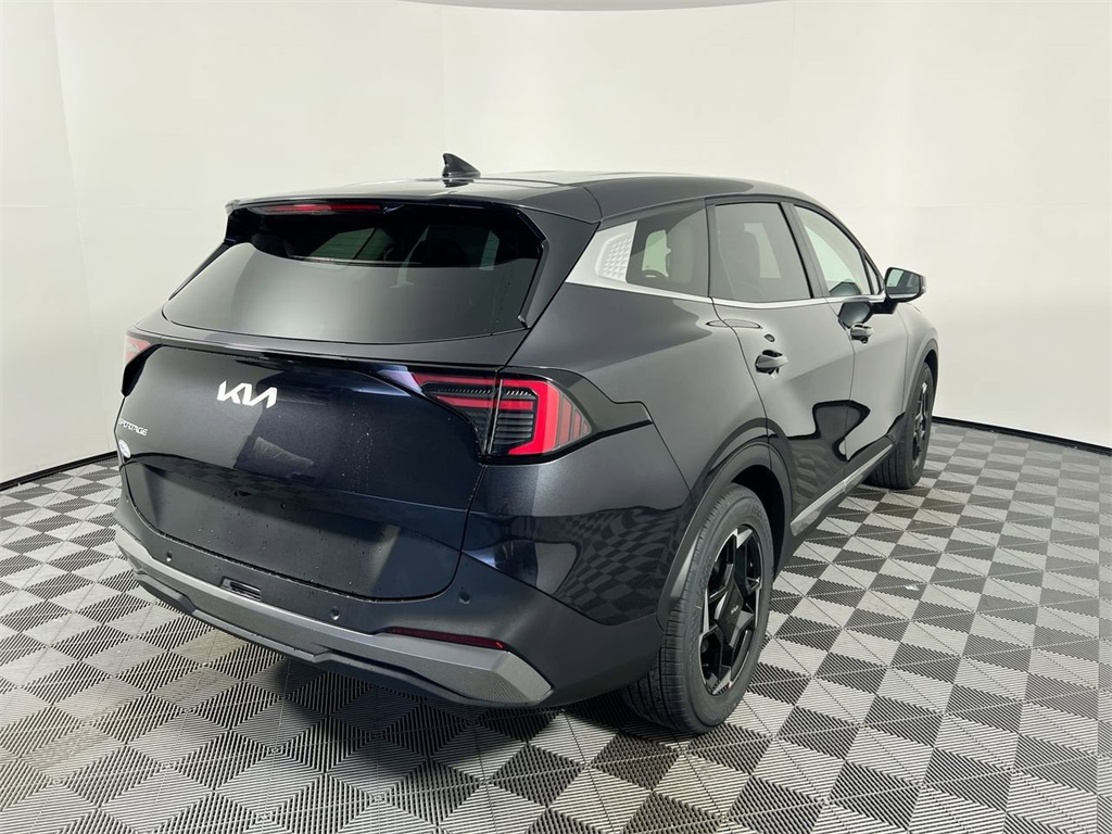 2026 Kia Sportage EX photo 2